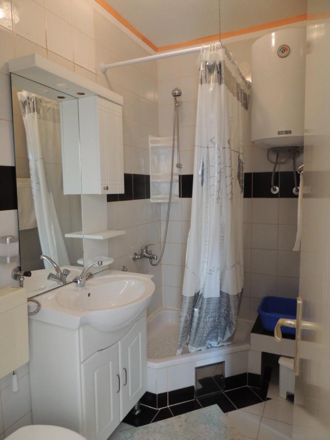 Apartman Husic Đảo Pag Ngoại thất bức ảnh