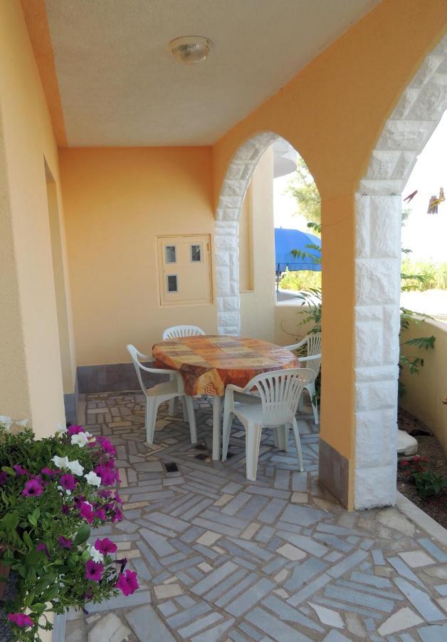 Apartman Husic Đảo Pag Ngoại thất bức ảnh