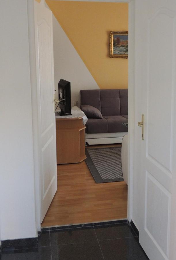 Apartman Husic Đảo Pag Ngoại thất bức ảnh
