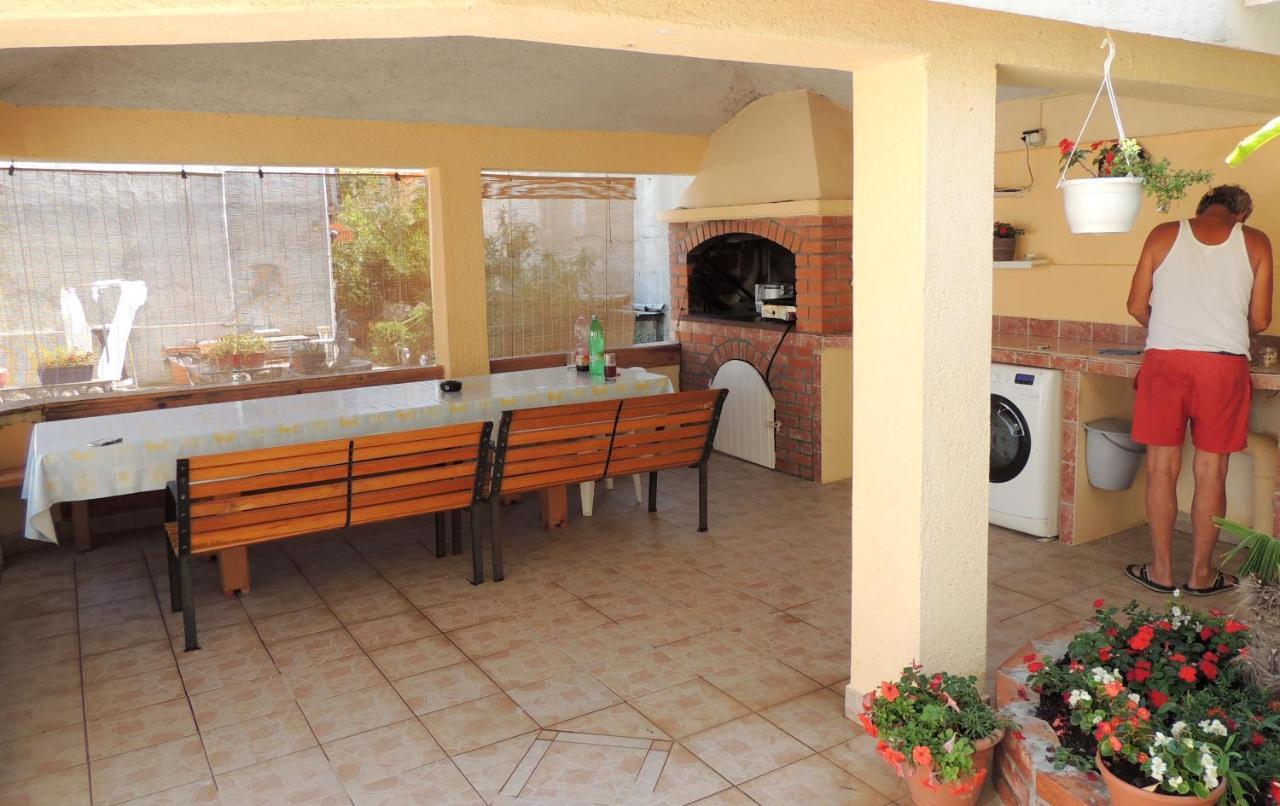 Apartman Husic Đảo Pag Ngoại thất bức ảnh