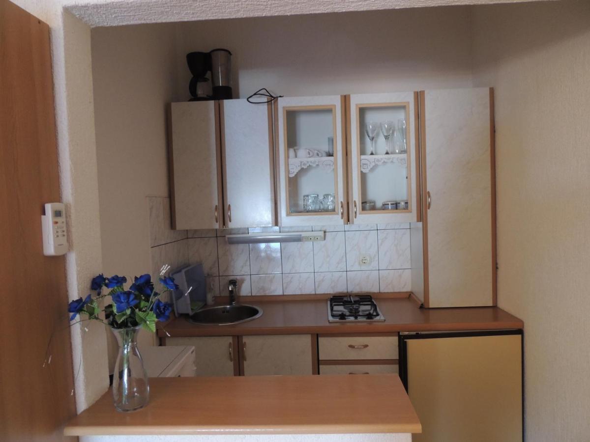 Apartman Husic Đảo Pag Ngoại thất bức ảnh