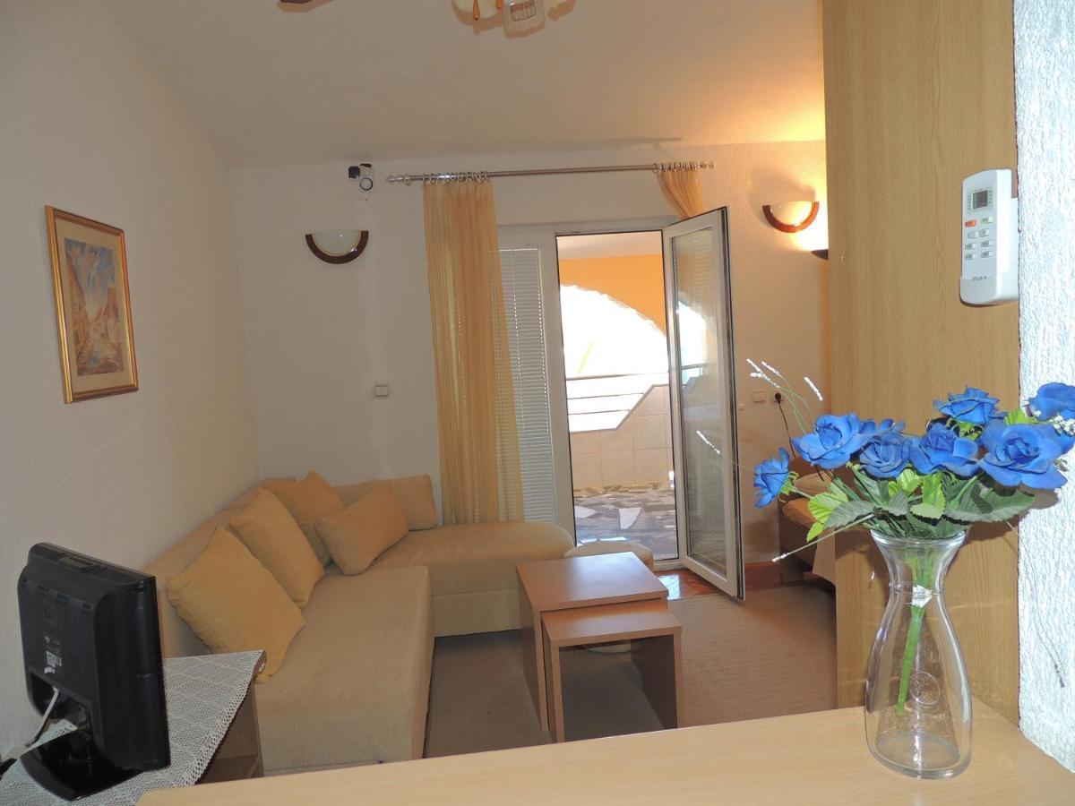 Apartman Husic Đảo Pag Ngoại thất bức ảnh