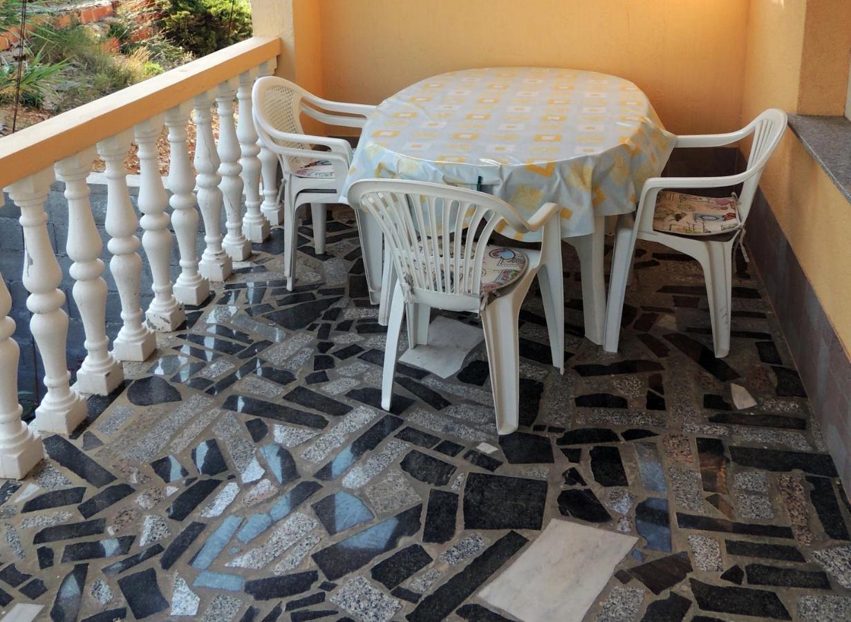 Apartman Husic Đảo Pag Ngoại thất bức ảnh