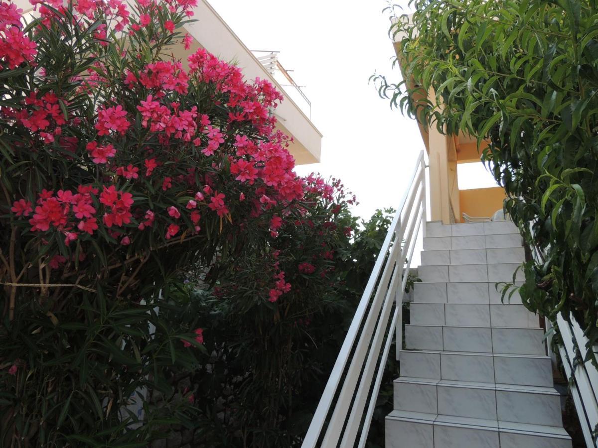 Apartman Husic Đảo Pag Ngoại thất bức ảnh